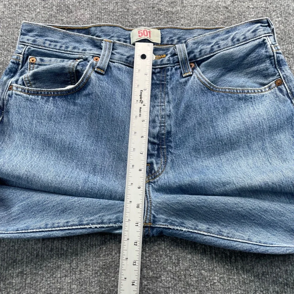 Levi's 501 Jeans Mens 33x36 Blue Straight Leg Button Fly Denim 00501-0193